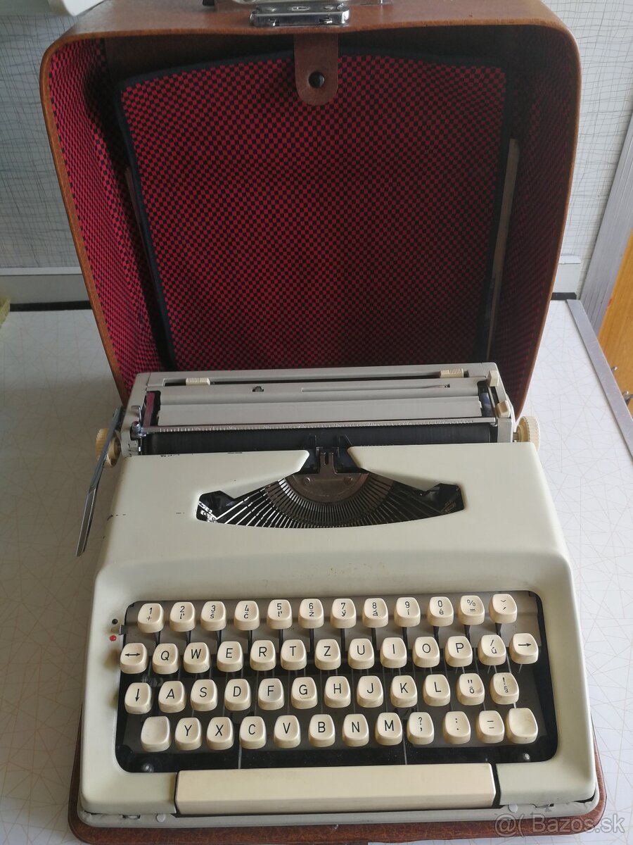 Písací stroj Maryca
