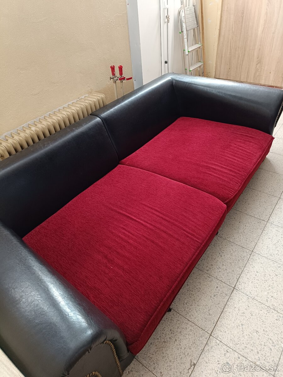 Polokoženy gauč