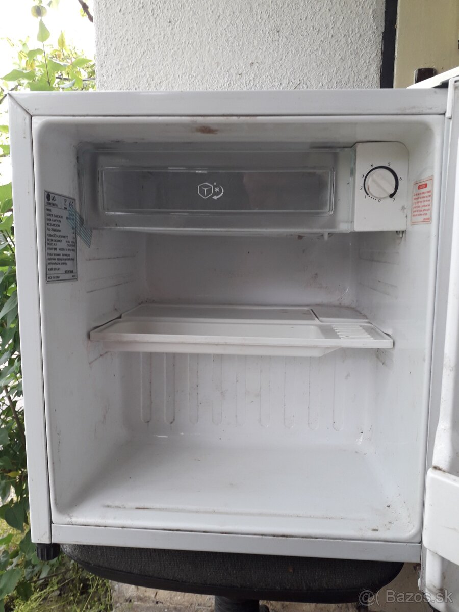Chladnička lg