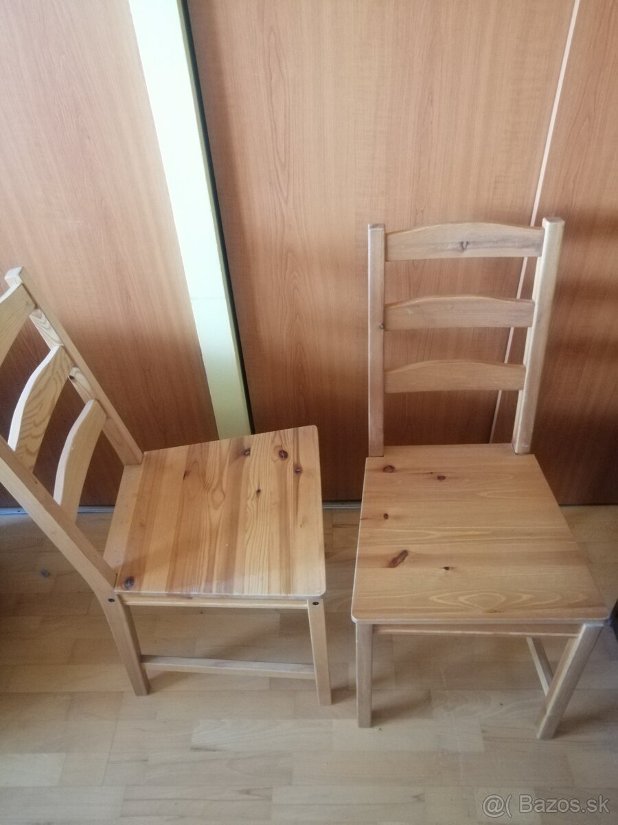 Drevená stolička