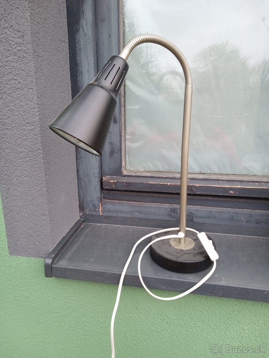 Stolová lampa