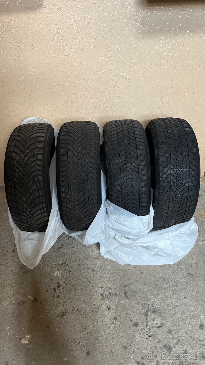 Zimné penumatiky 215/55 r17