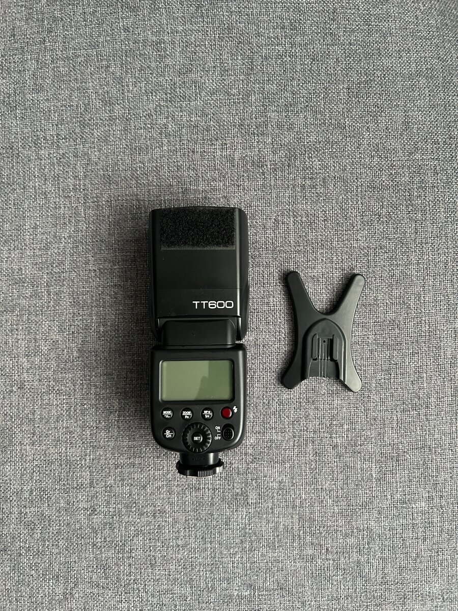 Blesk Godox TT600