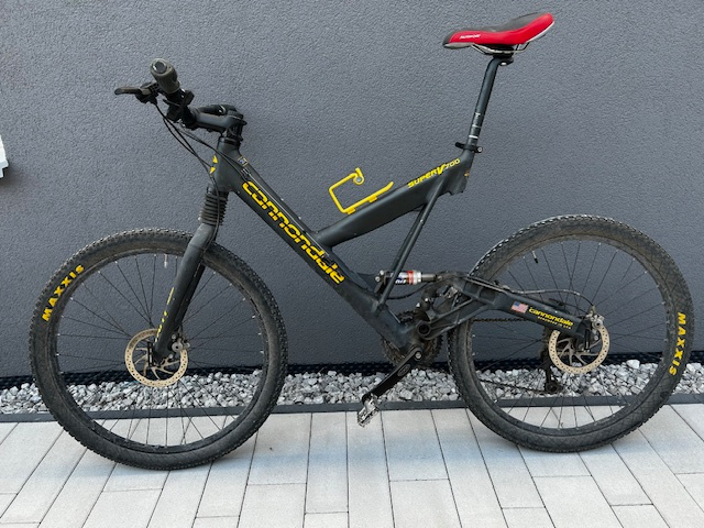 Cannondale Super V 700