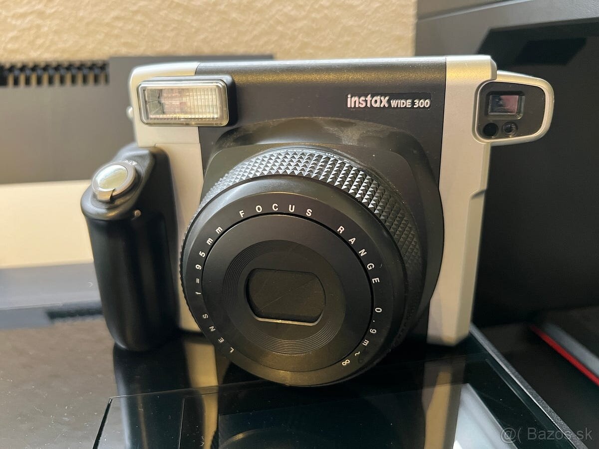 Kúpim instax Wide 300