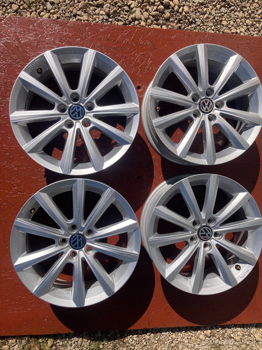 VW 2GM071496