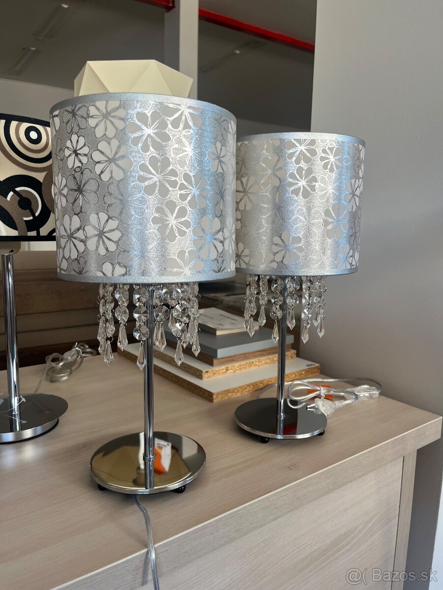 Stolna lampa 10€/ks