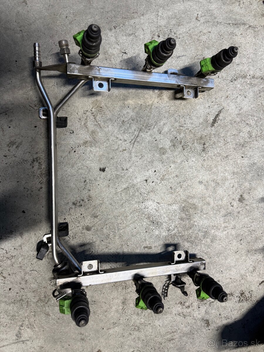 Vstreky Audi A6C5 2.4