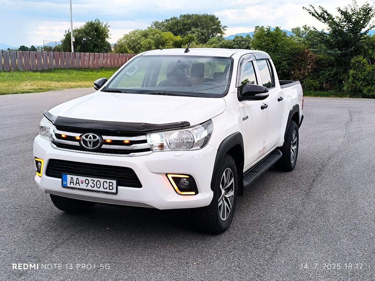 Toyota Hilux 2.4D 110kw - 150HP.Manuál 6st.127xxx km