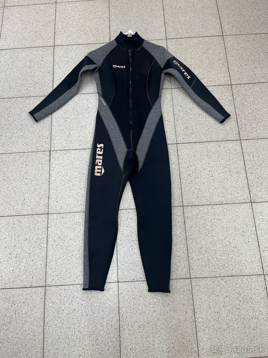 Dlhý detský neoprén na 9-10 rokov