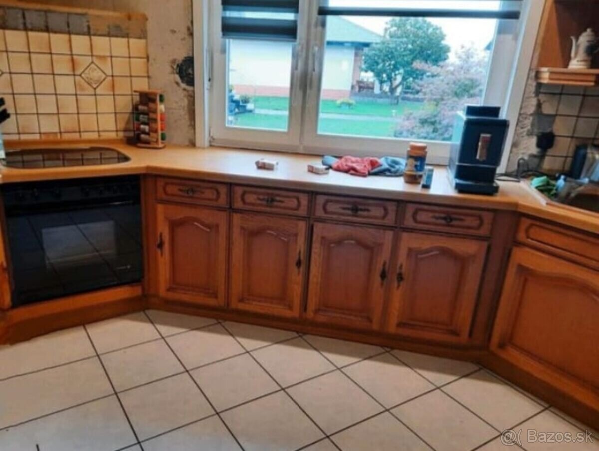 Kuchyňská linka z masivu se spotřebiči,5687