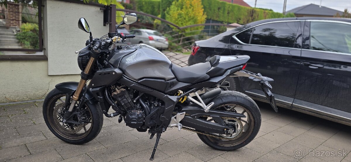 HONDA CB650R, r.2021,naj 24tis.km, v TP 35kw