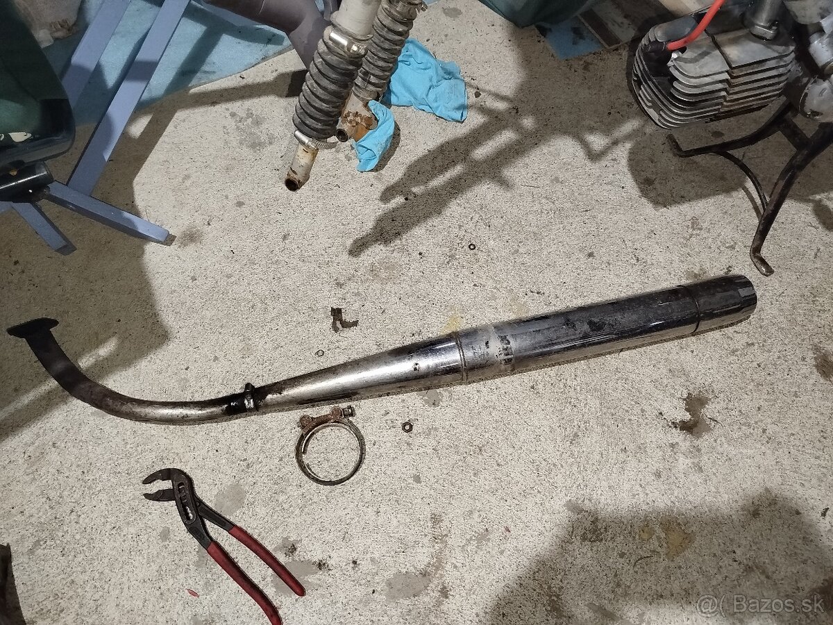 Predám výfuk na Jawu pionier.