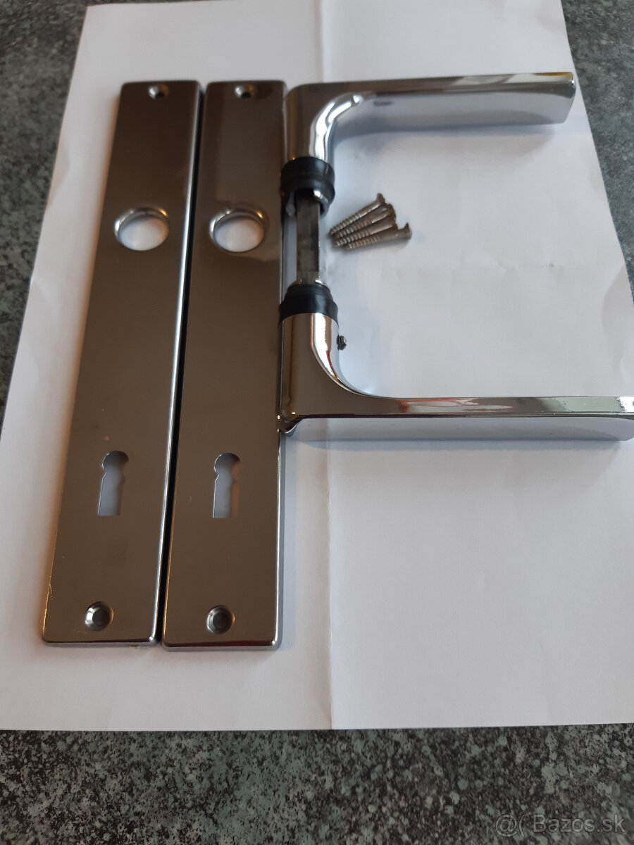 Kľučka lesklá hranatá - 3 kusy