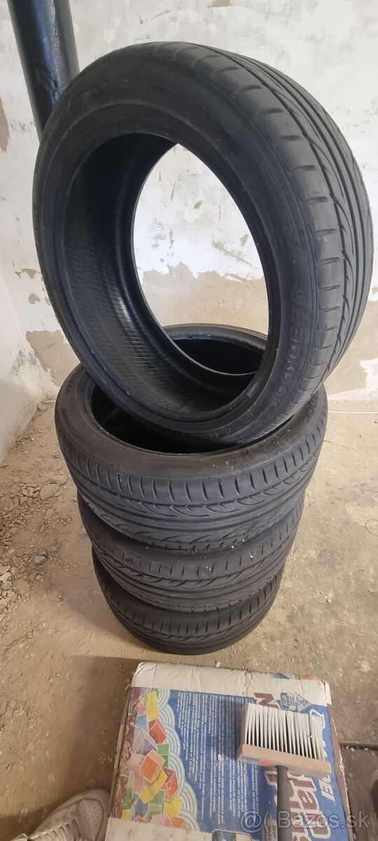 R18 255x35 , 225x40 Hankook Ventus V12 Evo2