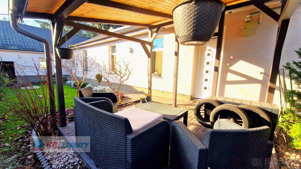 TOPOĽČANY – 2 – DOMY za cenu 1 / širšie centrum mesta /