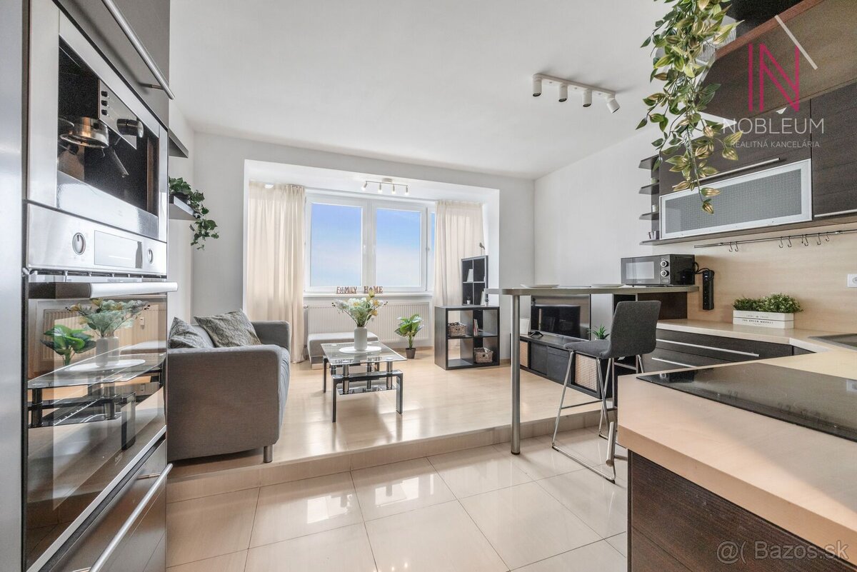 Zrekonštruovaná dvojgarsónka v Petržálke 40m2