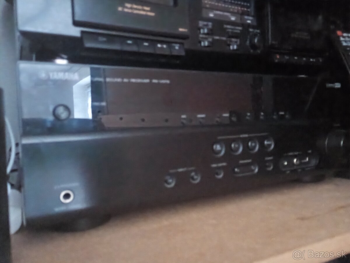 Receiver Yamaha RX V373