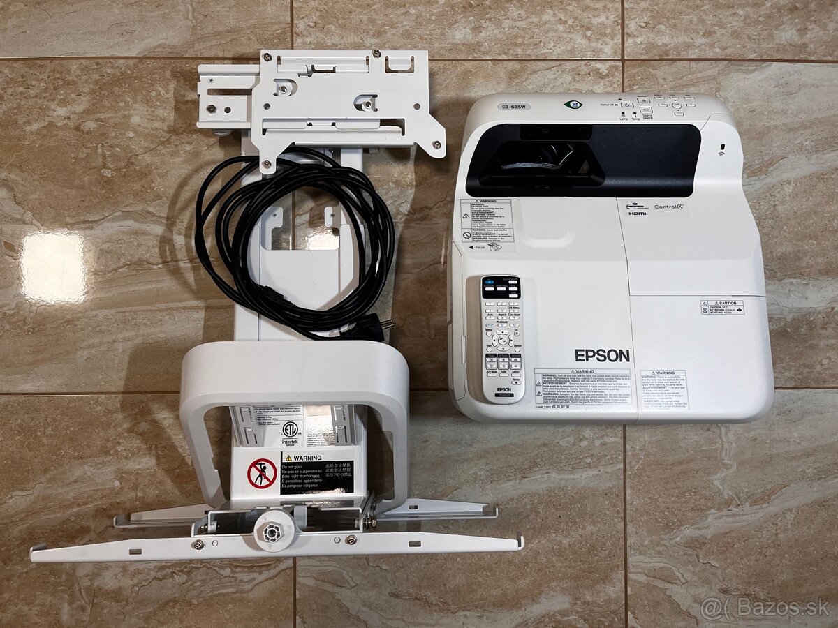 Projektor Epson EB-685W