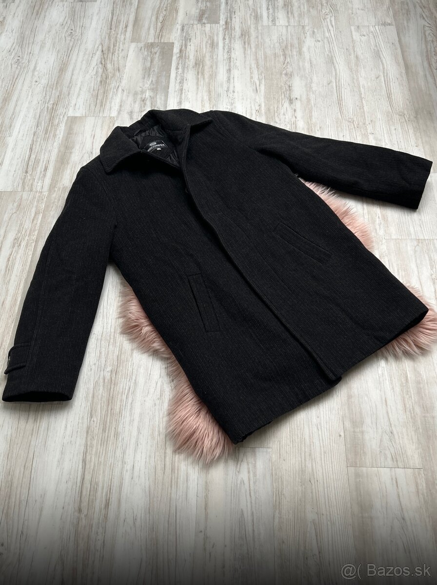 Pánsky kabát Uniconfex, veľkosť 46, sedí na L/X