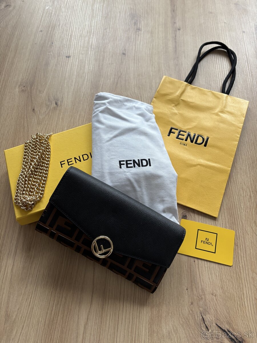 Fendi kabelka-peňaženka