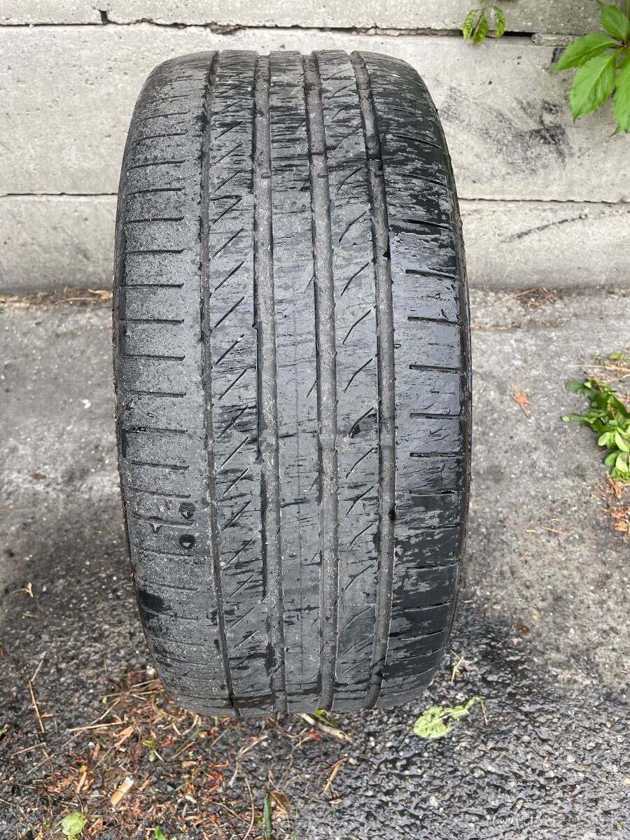 255/45 R19 letné Continental