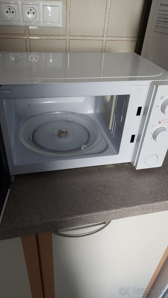 Microwave IKEA used less than 1 year