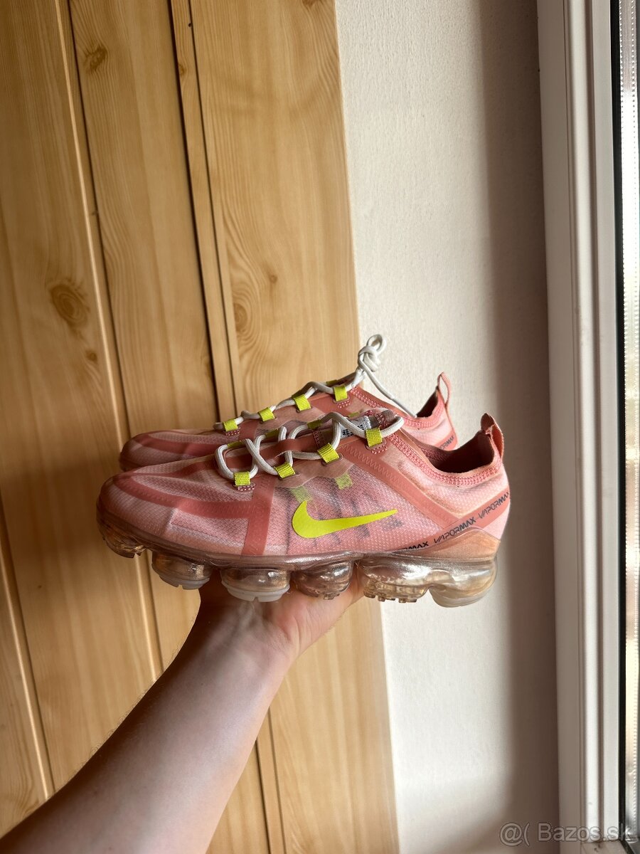 Nike Vapormax Pink Tint Volt [size 39]