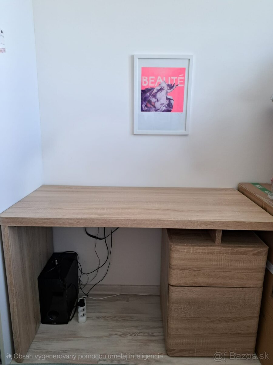 Písací stolík