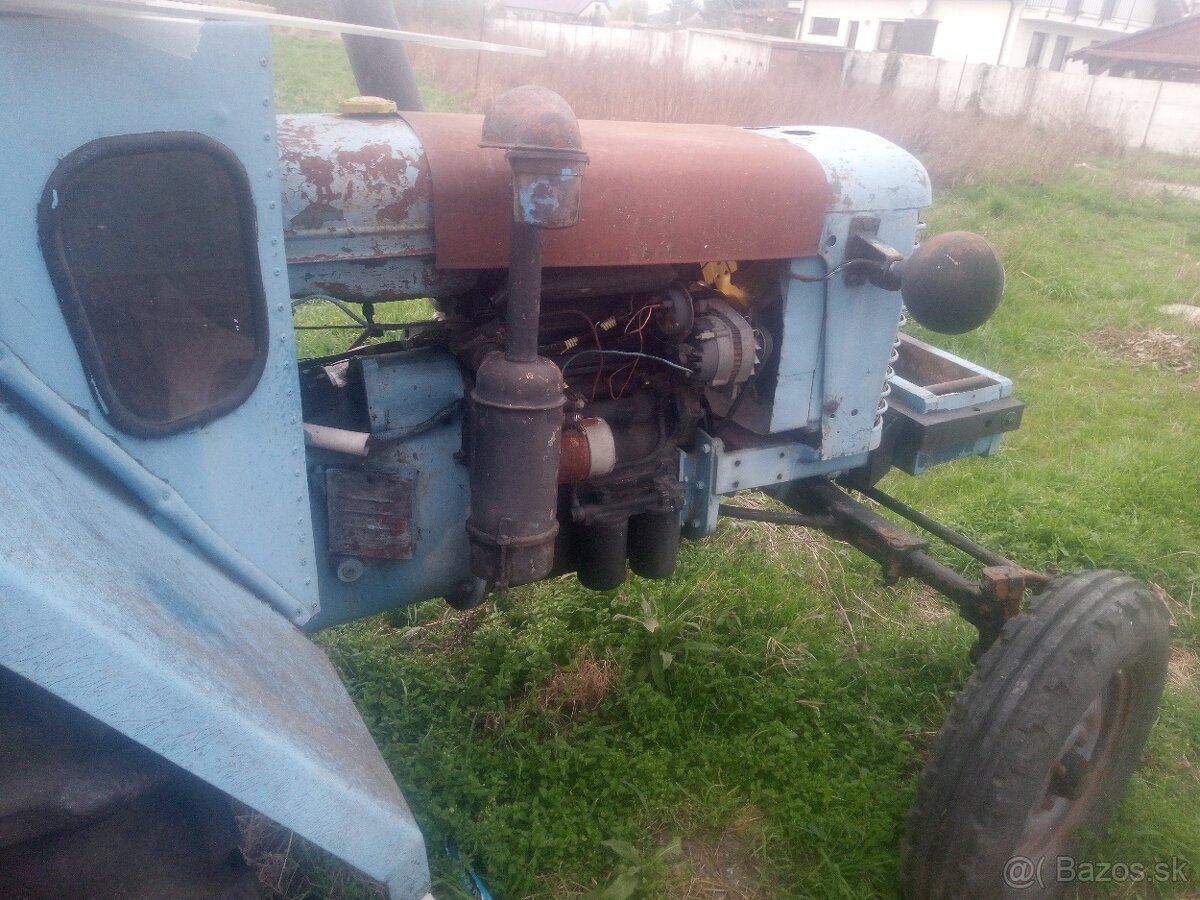 Zetor 25