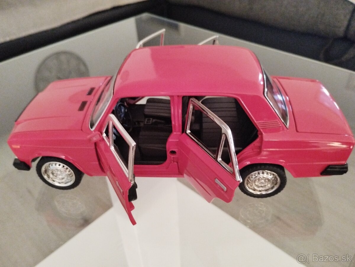 1:18 Lada 2107