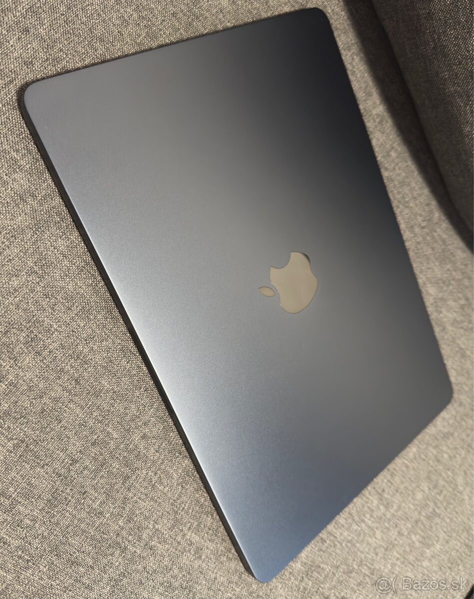 MacBook Air M3 13”