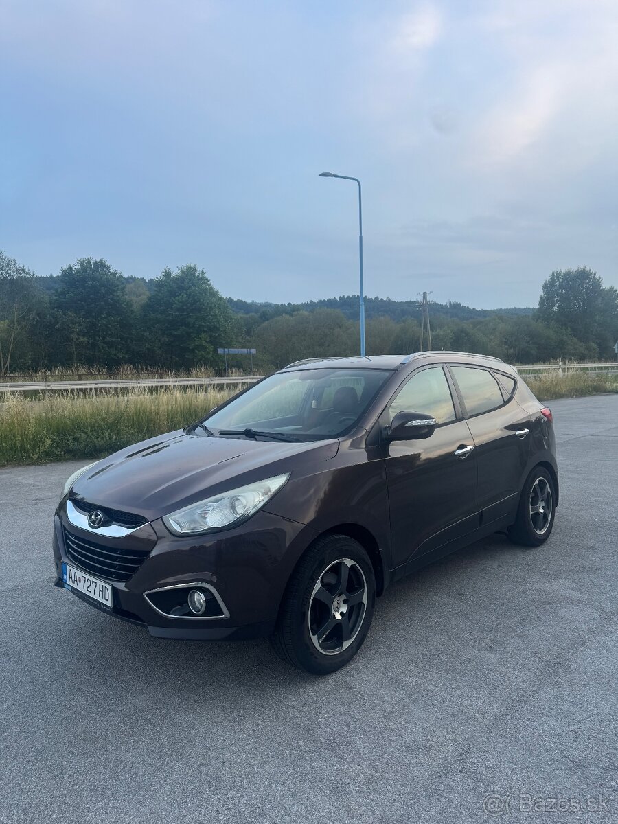 Hyundai ix35 2.0i DOHC D-CVVT Premium 4x4 A/T LPG