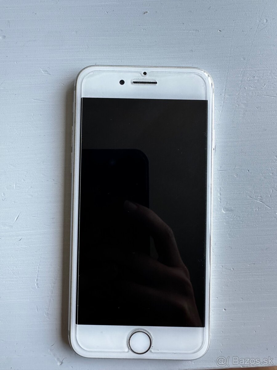 Apple iPhone 7
