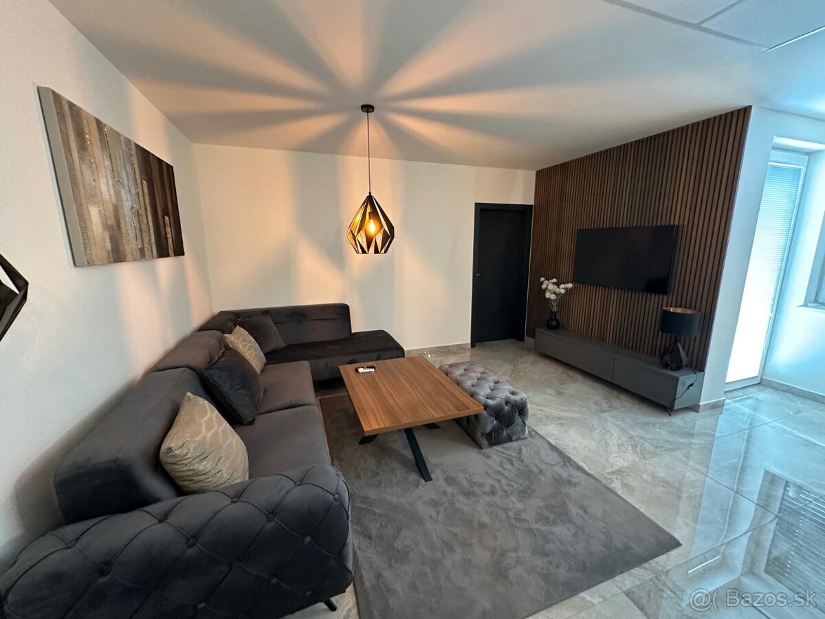 Krátkodobý alebo dlhodobý prenájom 2x spálňa , 135m2