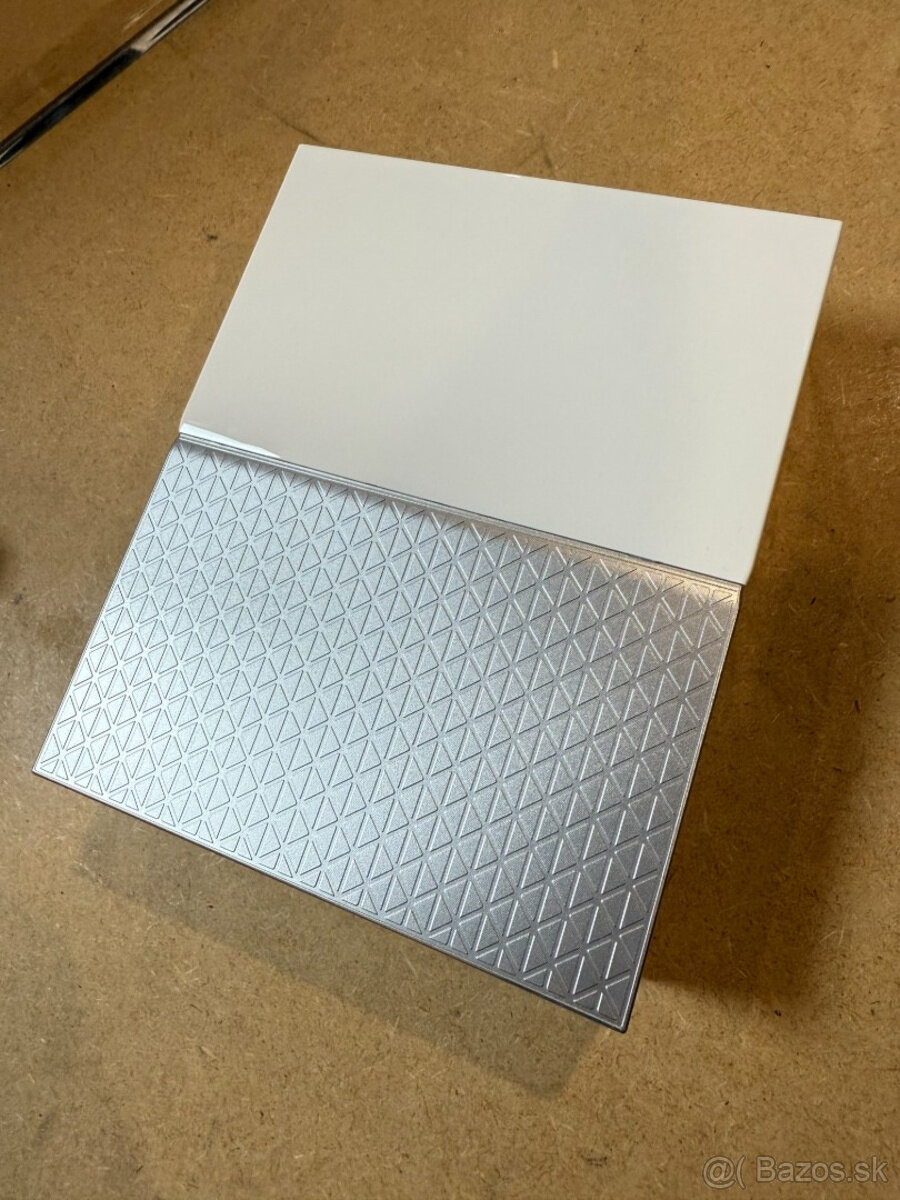 Predám prázdny box na disk značka WD