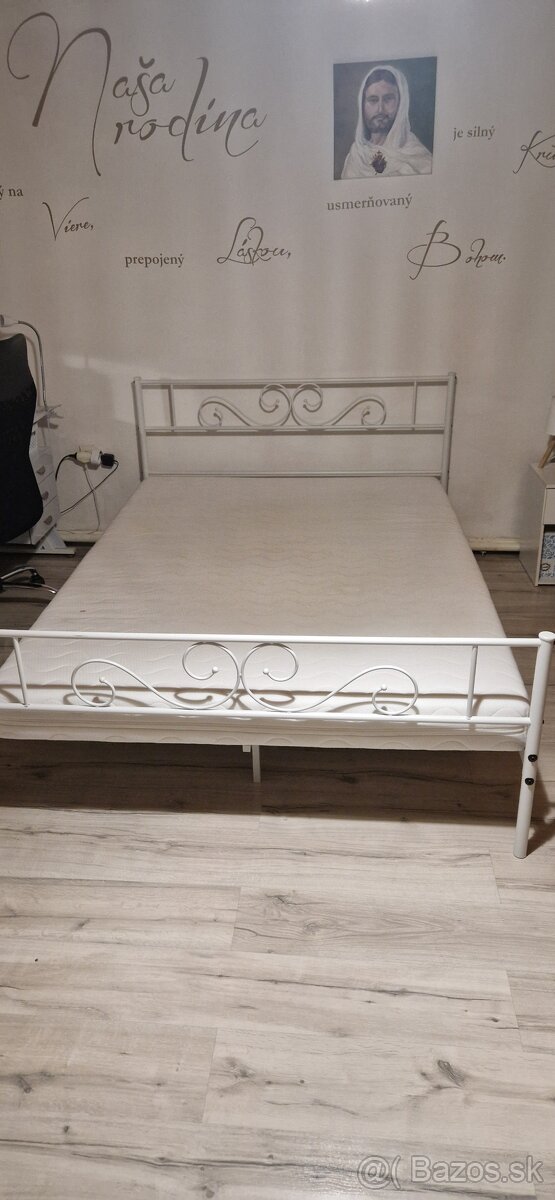 Posteľ 140x200