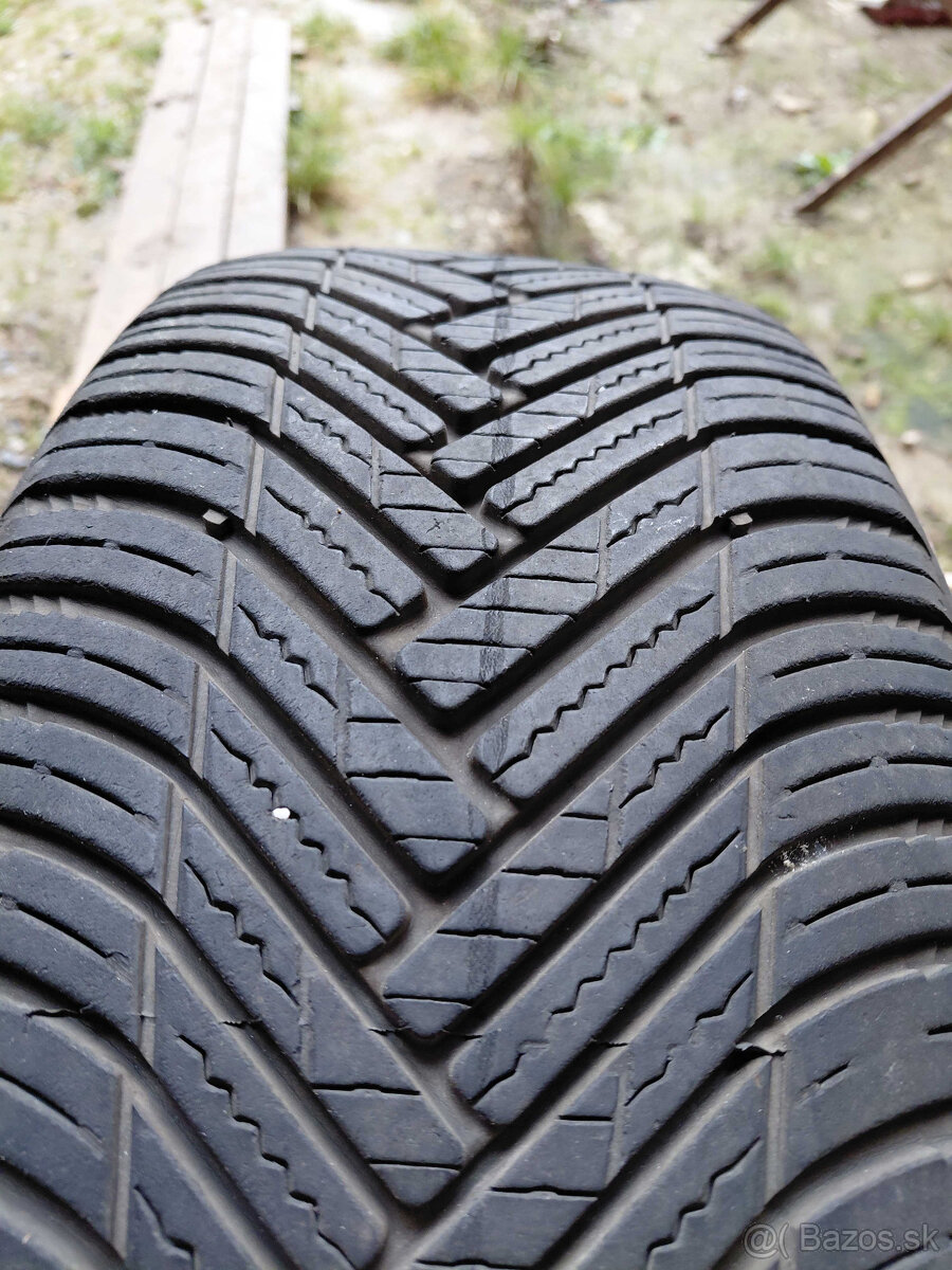 1ks allseson Hankook 205/55R17