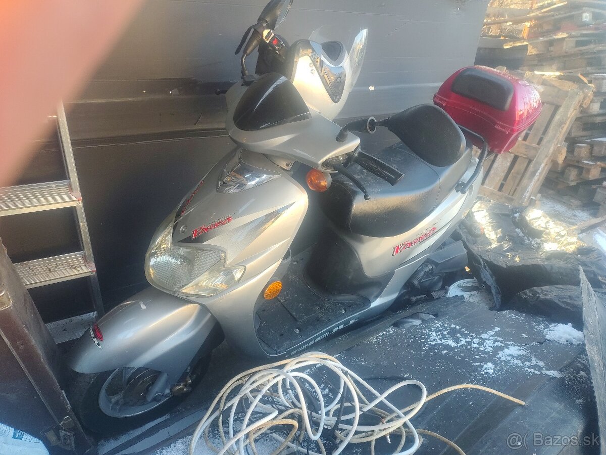 Predám skúter HONDA