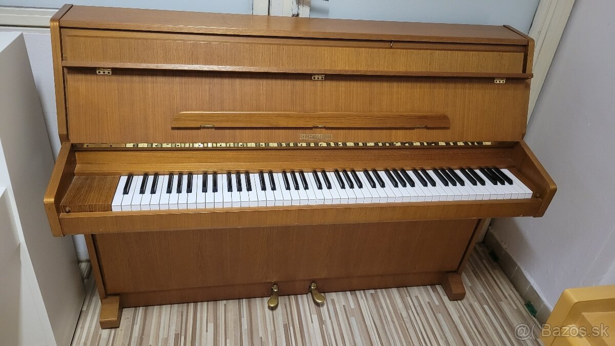 Pianino zn.SCHIMMEL