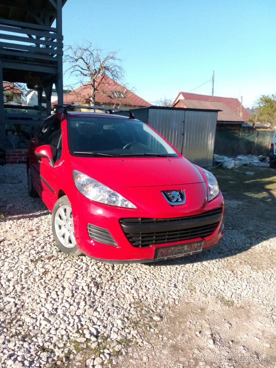Predám Peugeot 207,1,4benzin