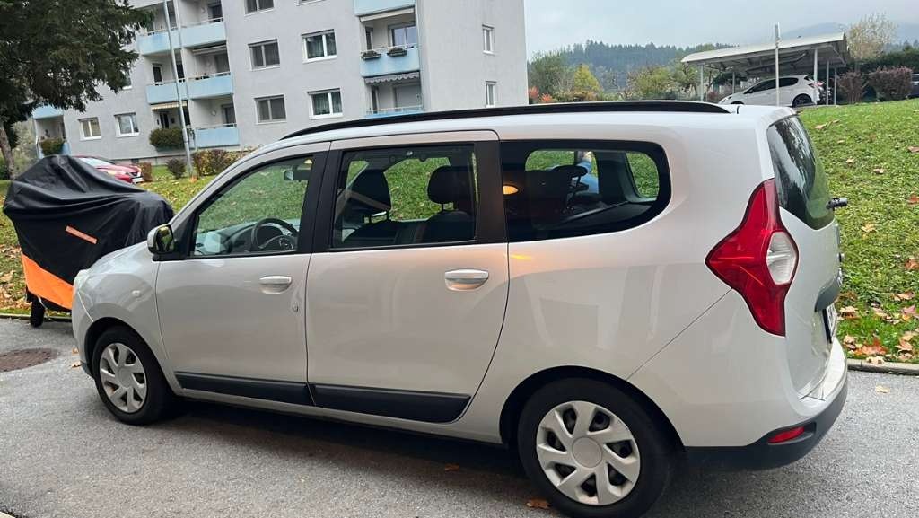 Dacia Lodgy,DACIA DOKKER  1.2 TCe 85kw  r. 2012 strieborna