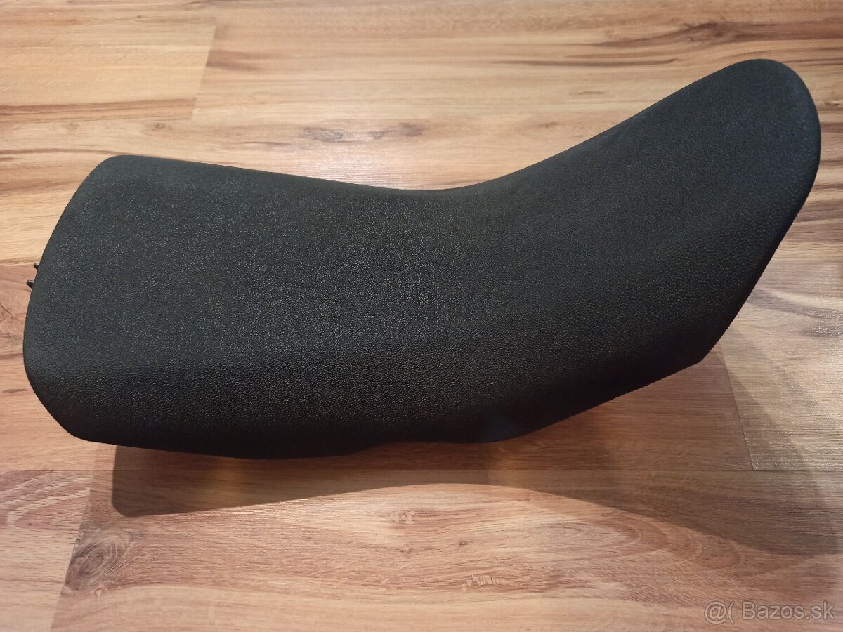Yamaha Tenere 700 sedadlo