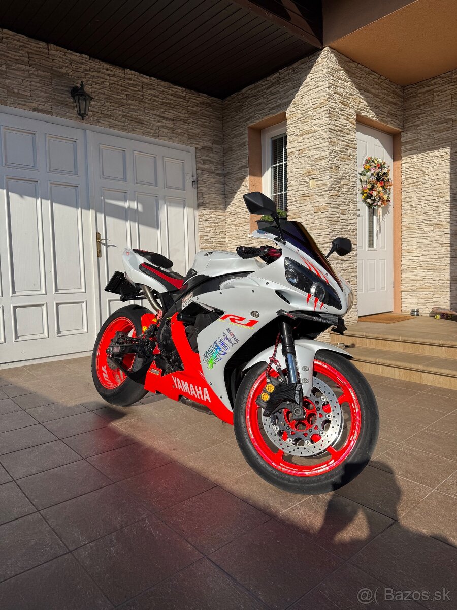 Predám Yamaha R1