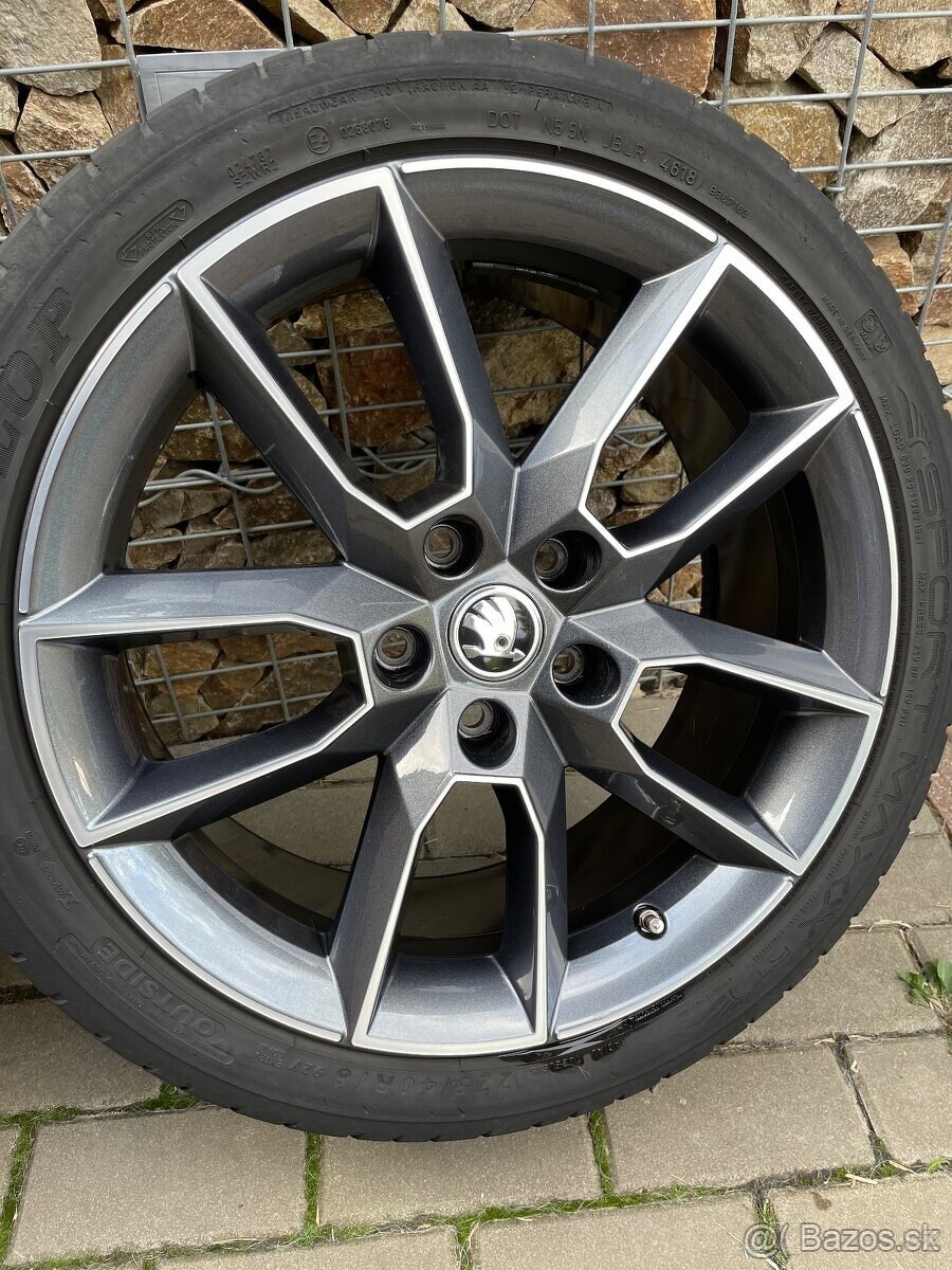 Škoda Octavia 3 Gemini kolesa 18, letní pneu 225/40