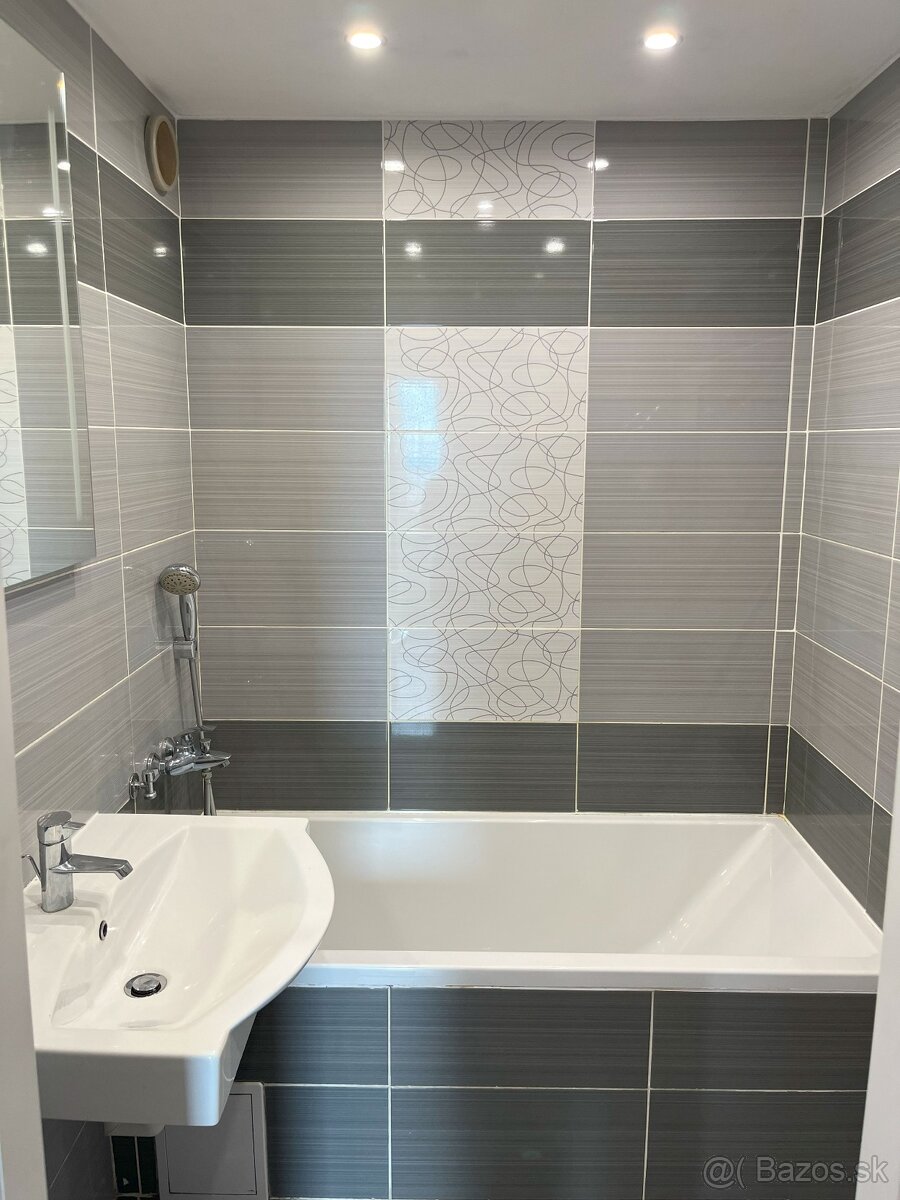 ❥4 izbový byt -88m² ❥presklená lodžia
