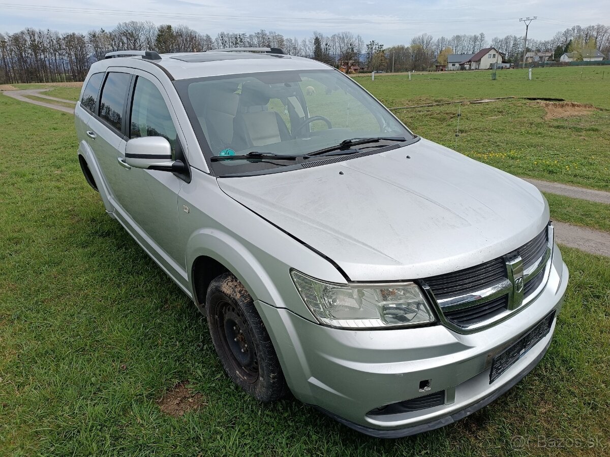 VEŠKERE NAHRADNI DILY DODGE JOURNEY (FIAT FREEMONT))