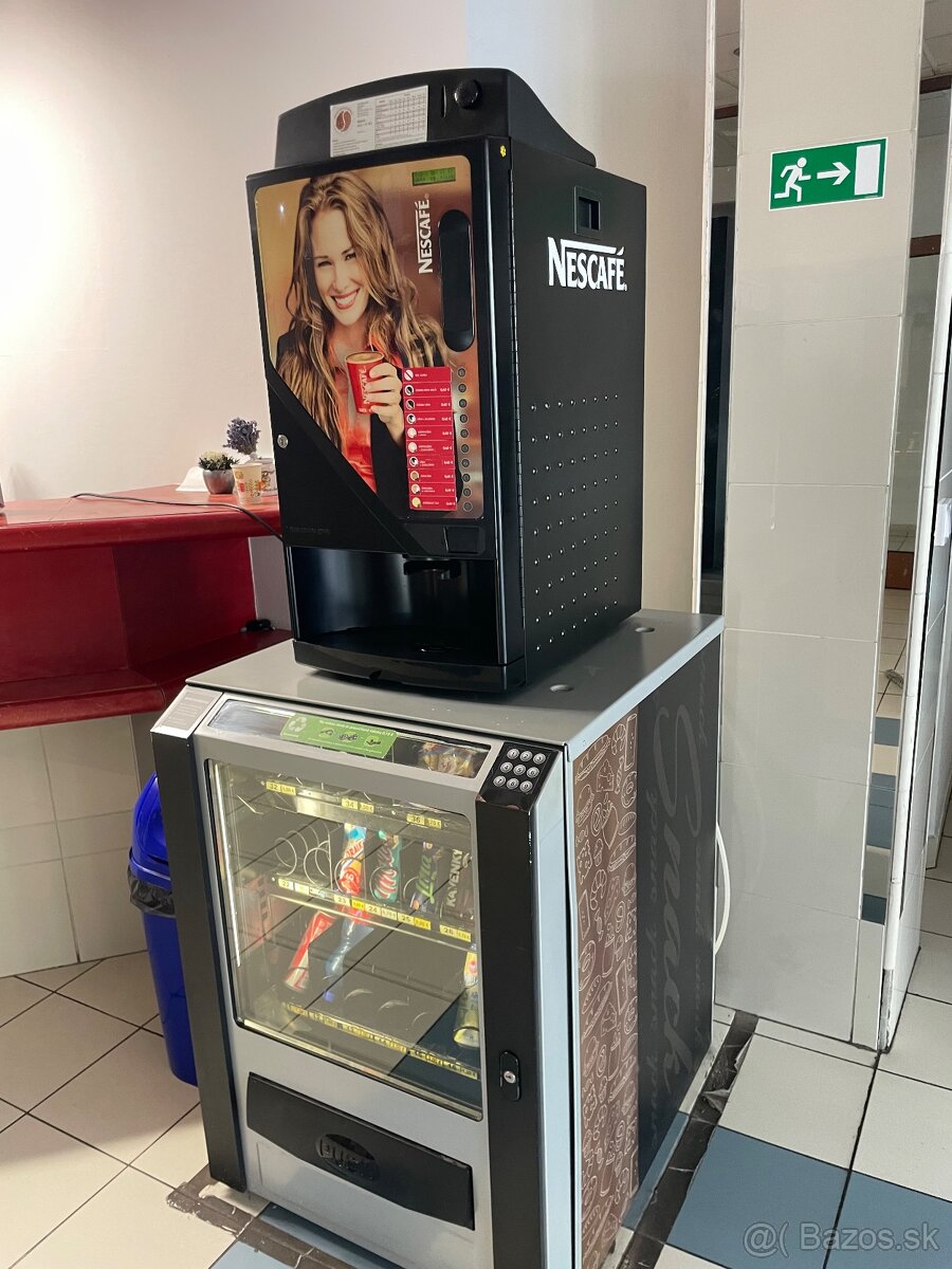 Kávomat a snack v jednom