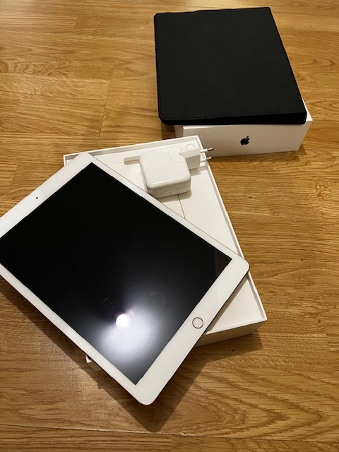 Tablet Ipad 7.gen /Super cena/