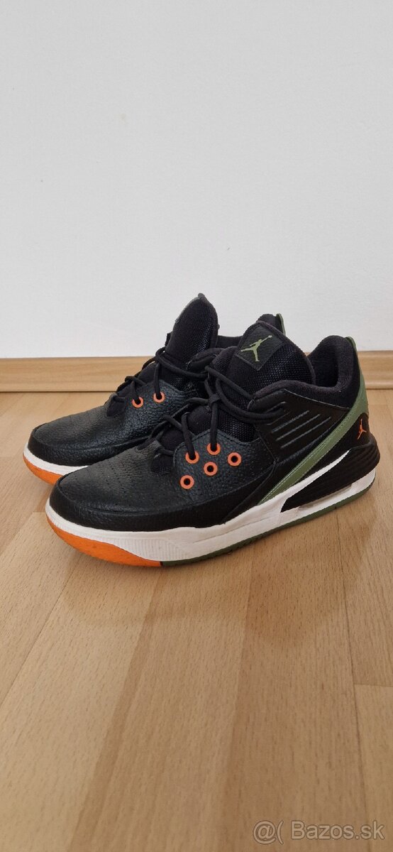 Tenisky Jordan Nike Max Aura 5, EU 40